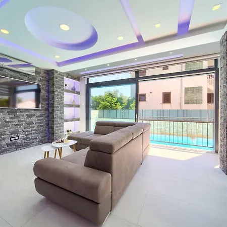 Luxury Vall