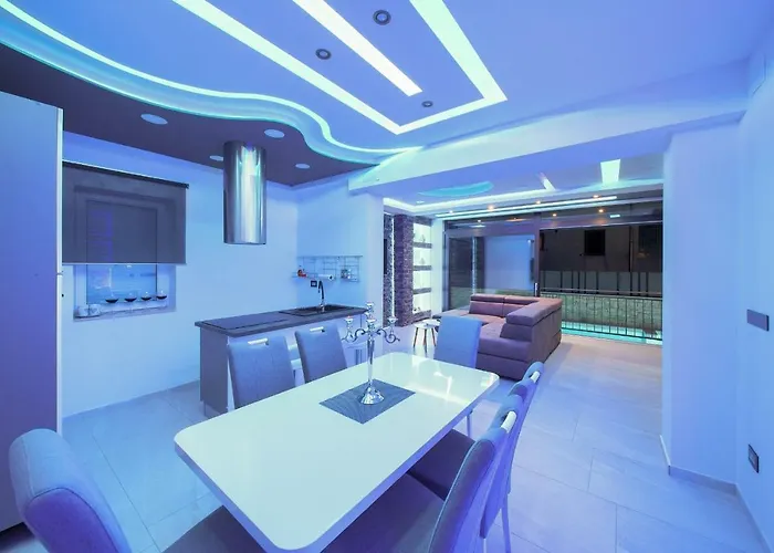 Luxury Vall *