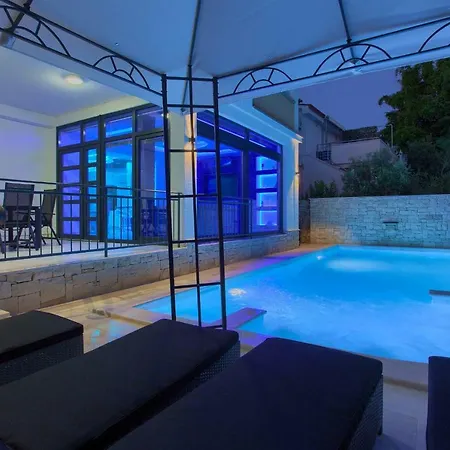 Luxury Vall Daire Krk Town