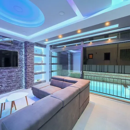 Luxury Vall Daire