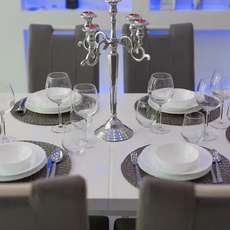 Luxury Vall