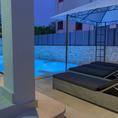Luxury Vall Appartamento Krk Town